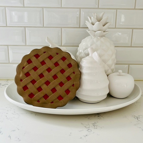 Crate&Barrel Pie Autumn Harvest Ceramic Trivet - Picture 2 of 10